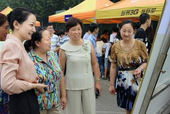 http://wcmfileapi.zznu.edu.cn:8002/picture/article/67/cc/6e/b907ed1544c18f9ed62054c4aebb/abc62614-bf37-45a5-a870-414418b817c8.jpg
