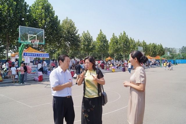 http://wcmfileapi.zznu.edu.cn:8002/picture/article/67/b2/32/117d433e45fabacd437ff9c36f73/c45b767f-cb6b-48d3-8dc8-bbc21b73d464.jpg