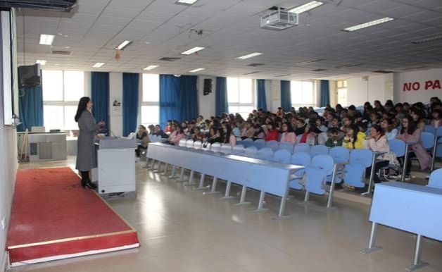 http://wcmfileapi.zznu.edu.cn:8002/picture/article/67/dc/84/7d758d7841f0b61f5ccf6c90accc/95501965-4334-4648-a145-d1e78e076ba8.jpg