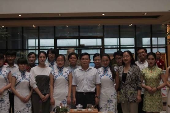 http://wcmfileapi.zznu.edu.cn:8002/picture/article/67/bb/cd/967624514c118644d9e0ac2eab0a/f0d7d4ae-2ee1-453e-b627-fe33f67f388c.jpg