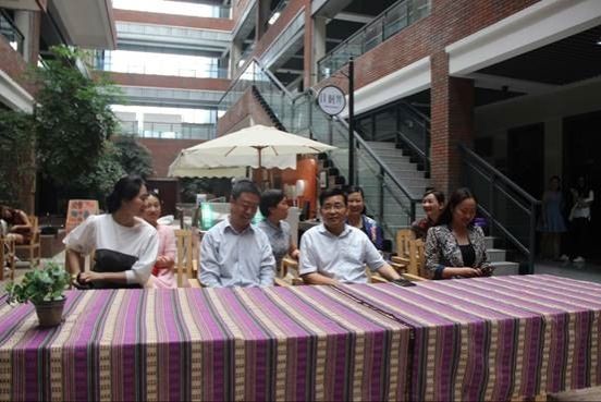 http://wcmfileapi.zznu.edu.cn:8002/picture/article/67/bb/cd/967624514c118644d9e0ac2eab0a/666db618-cc77-4d2b-a267-aa3618787253.jpg