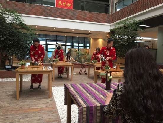 http://wcmfileapi.zznu.edu.cn:8002/picture/article/67/bb/cd/967624514c118644d9e0ac2eab0a/783d45a1-56f2-4395-ab73-da4d97a4a9a6.jpg