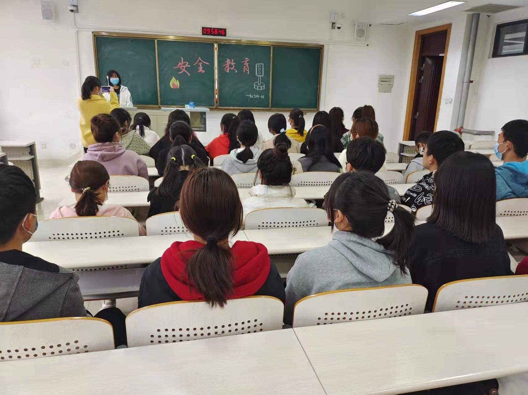 6380e8a4f1e80508063ad6b5153bc0c.jpg 6380e8a4f1e80508063ad6b5153bc0c.jpg