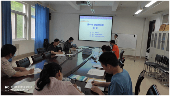 aa4c632bee9409f86df71f31f34399a.png aa4c632bee9409f86df71f31f34399a.png