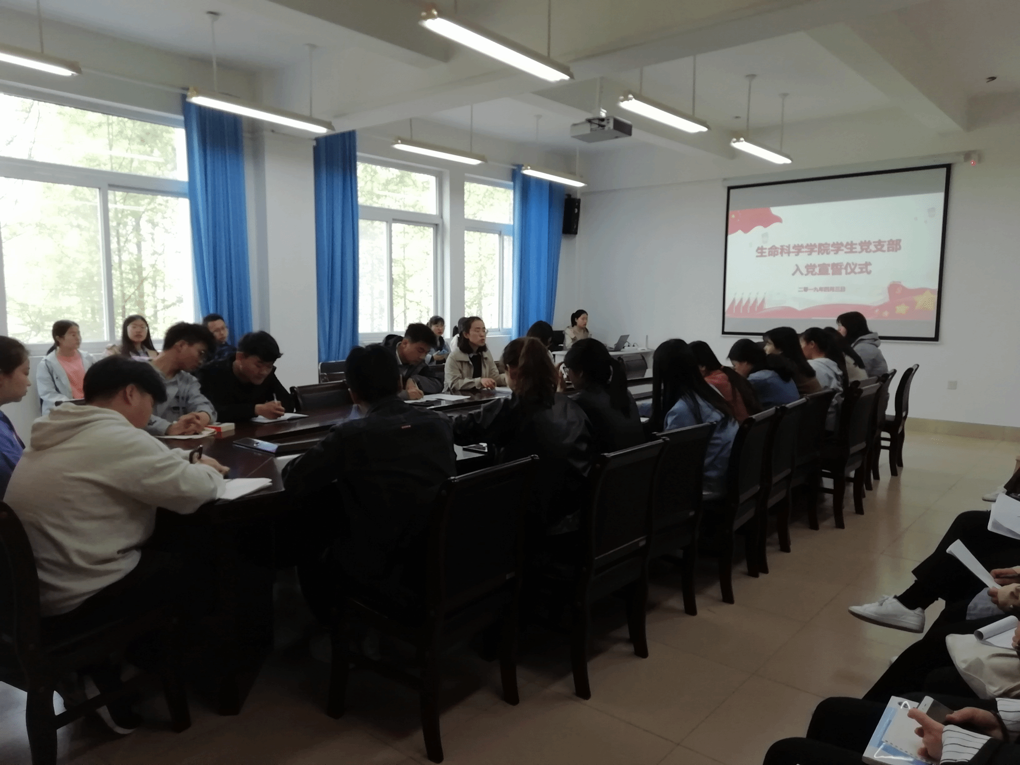 f4b613d090251233d576abd78f4151c.png f4b613d090251233d576abd78f4151c.png